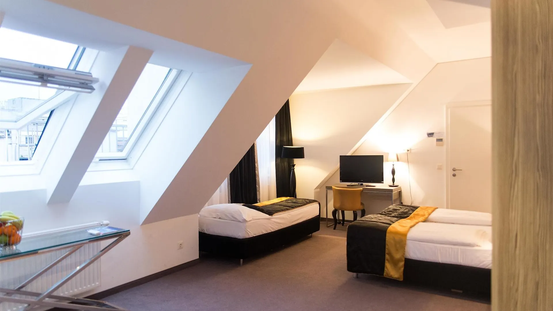 Elaya Hotel Vienna City West 4*,  אוסטריה