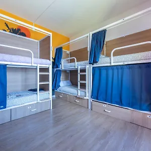  Hostel The Macarena Portugal