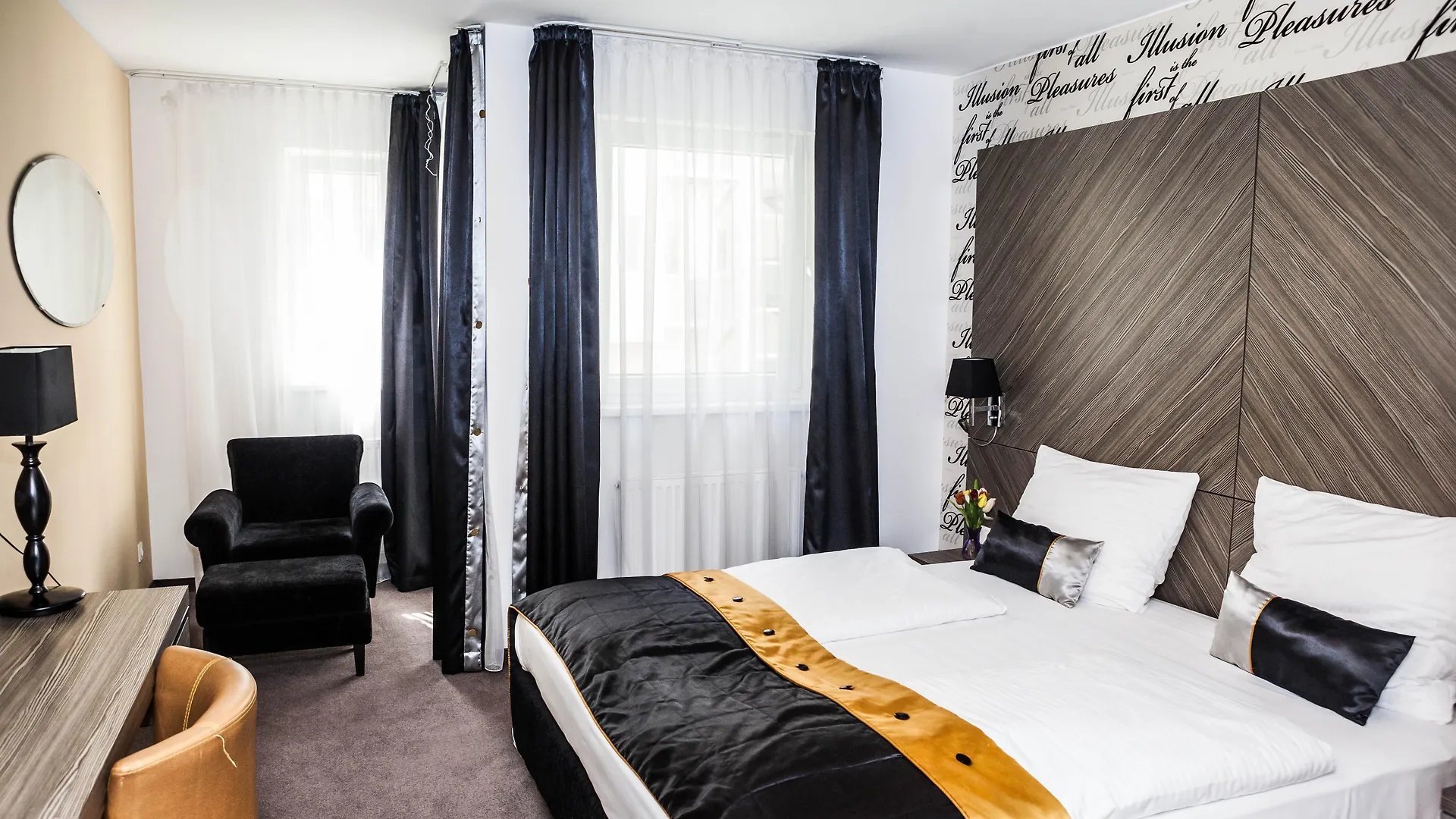 Elaya Hotel Vienna City West 4*,