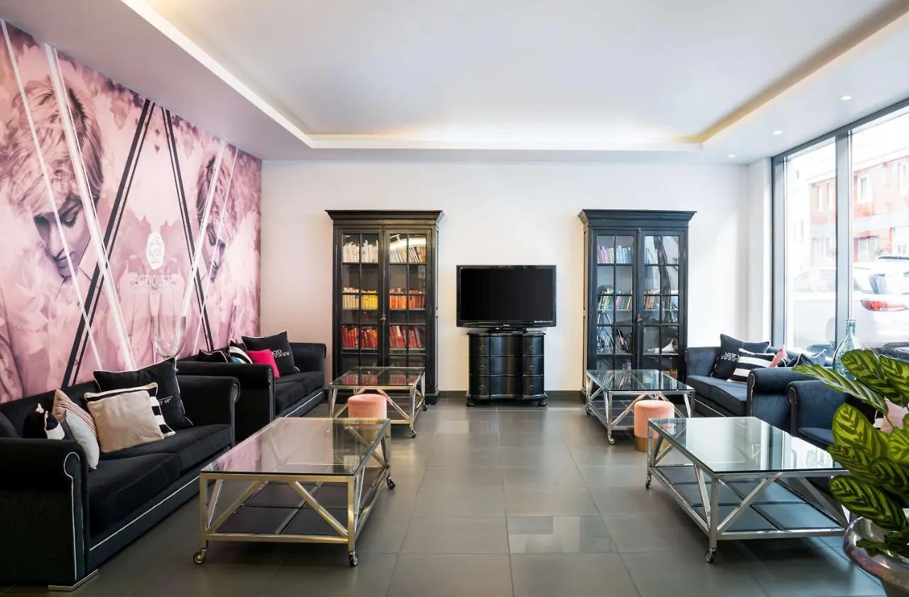 Elaya Hotel Vienna City West 4*,